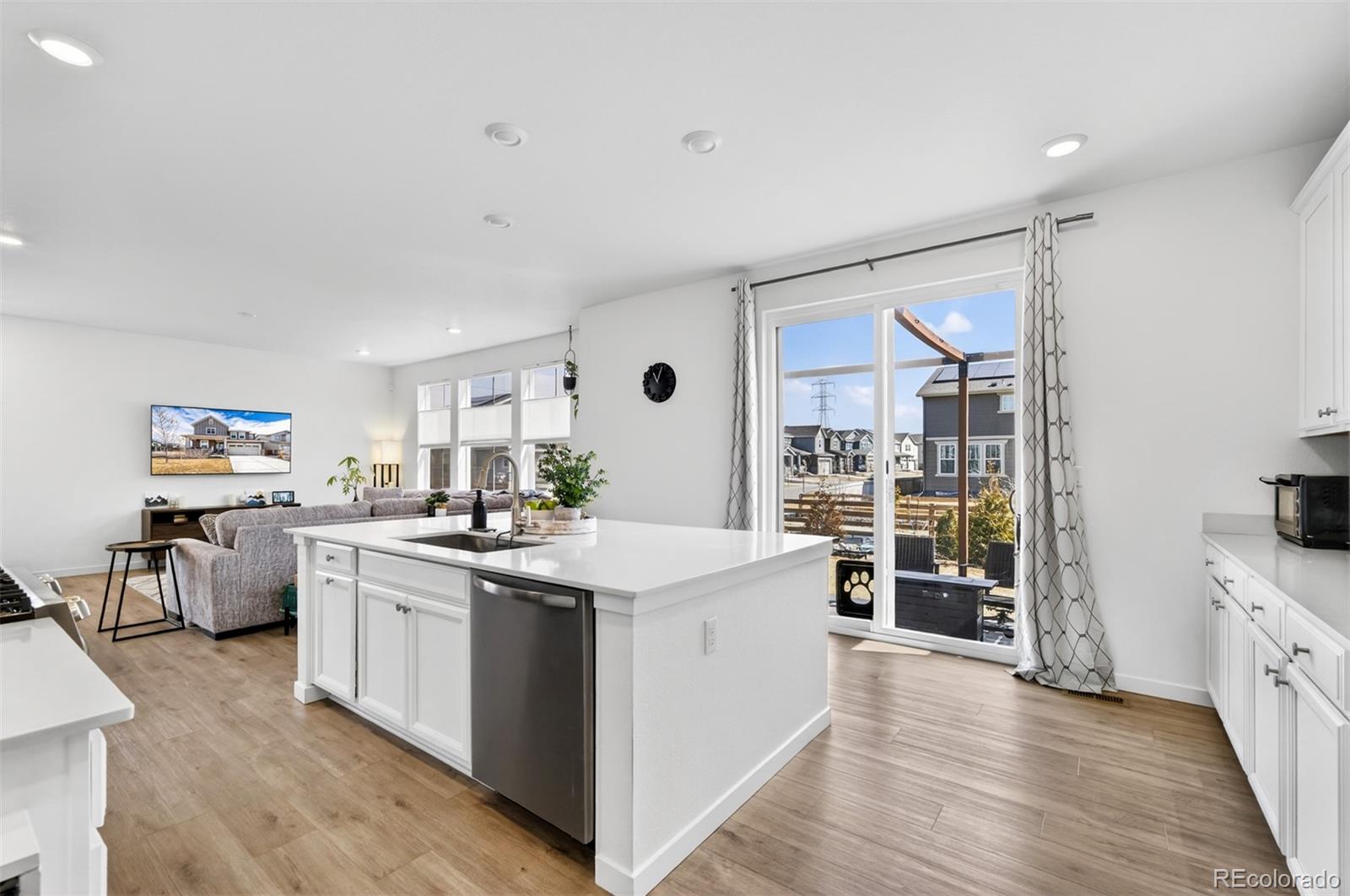 MLS Image #8 for 10244  ursula court,commerce city, Colorado