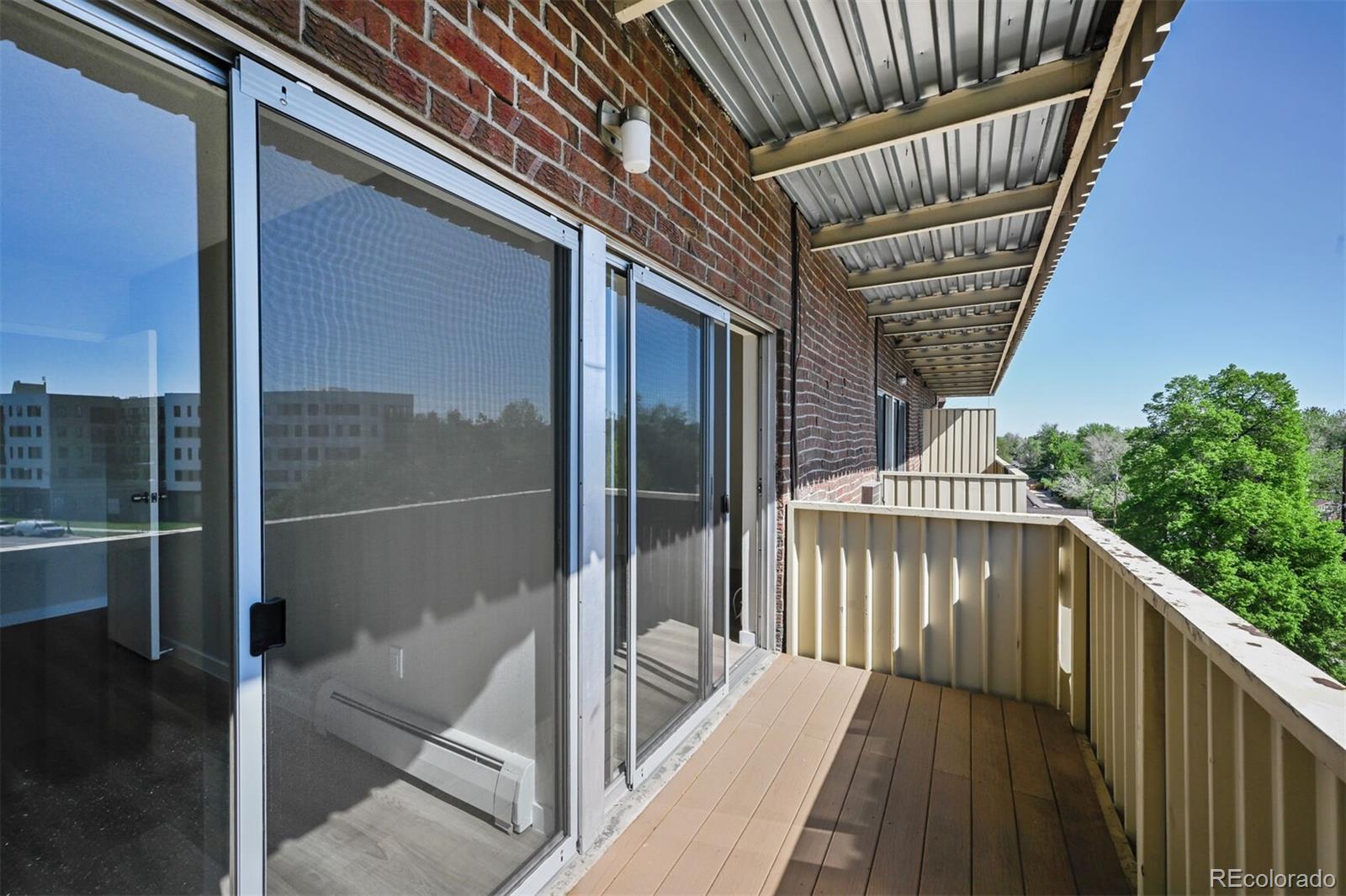 MLS Image #11 for 4110  hale parkway,denver, Colorado