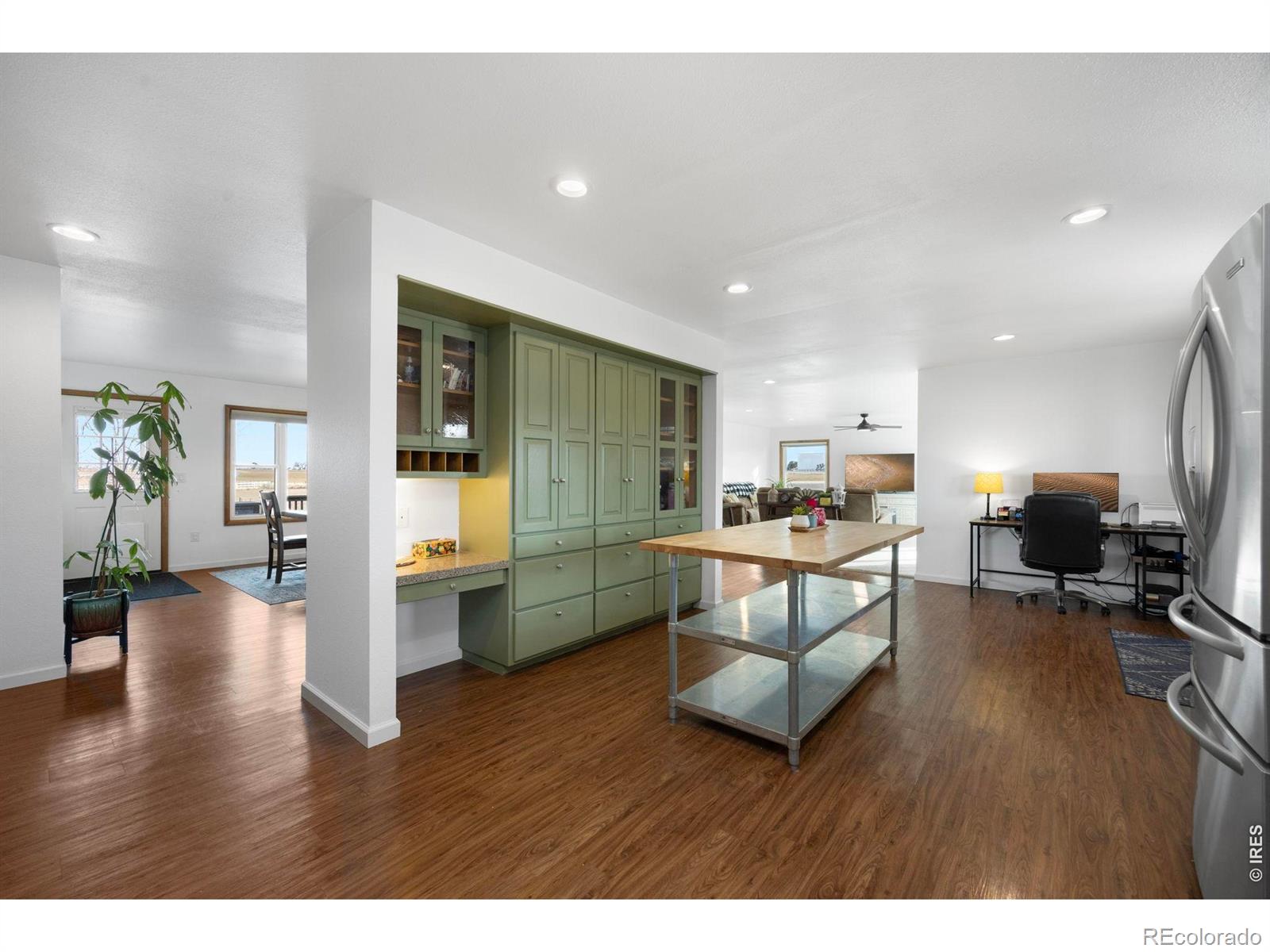 MLS Image #14 for 5215 e county road 16 ,loveland, Colorado