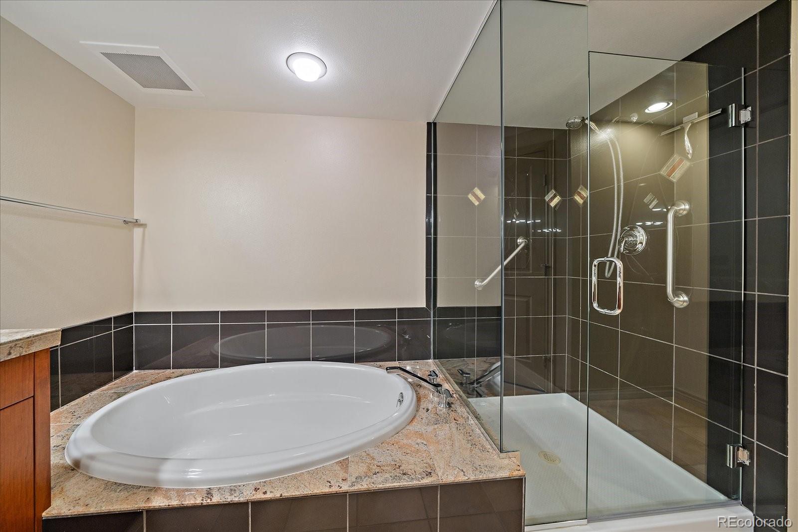 MLS Image #17 for 8100 e union avenue 814,denver, Colorado