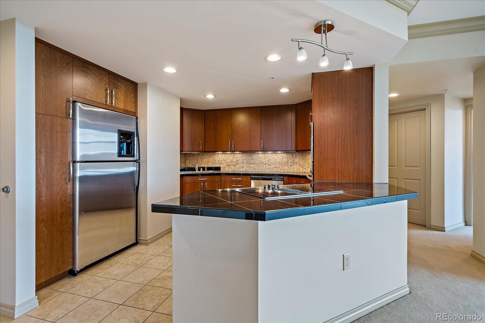 MLS Image #2 for 8100 e union avenue 814,denver, Colorado
