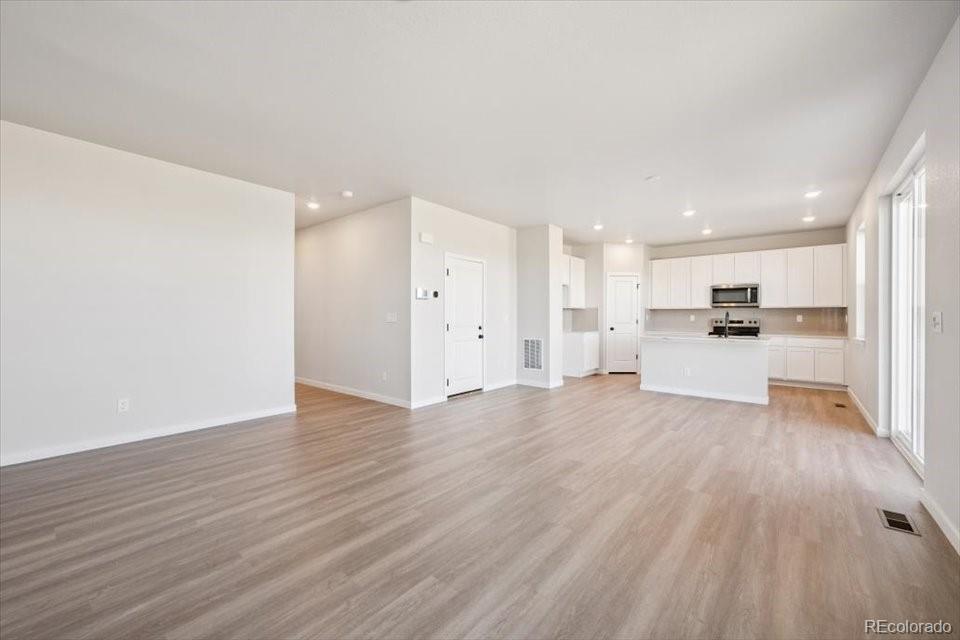 MLS Image #9 for 22687 e 47th place,aurora, Colorado
