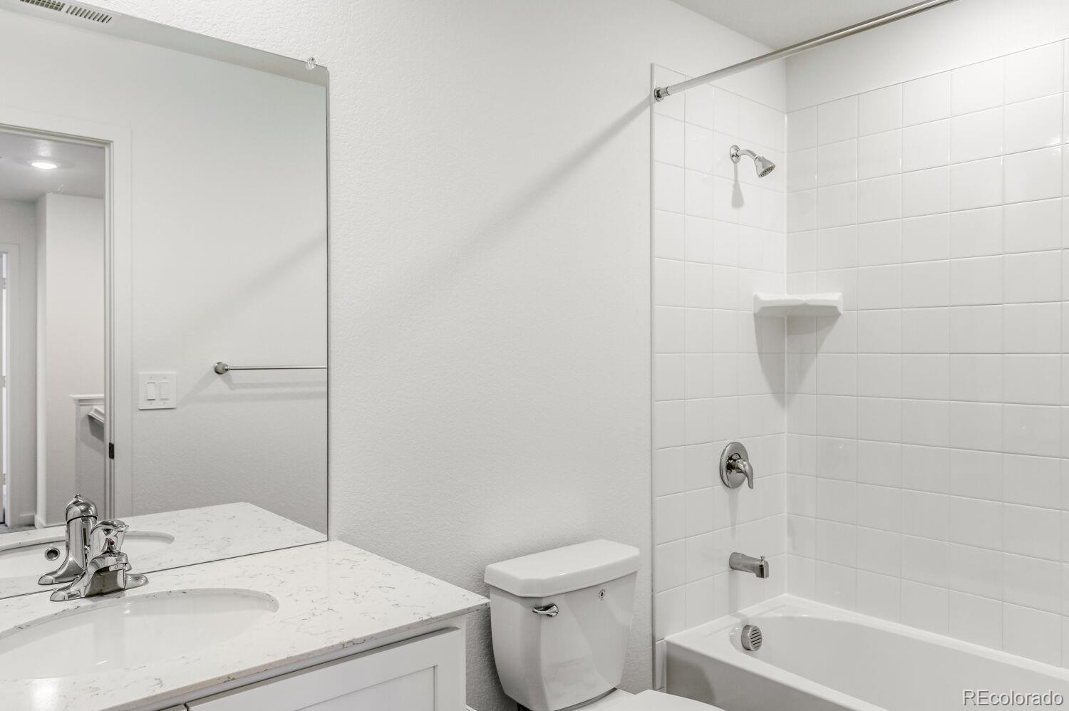 MLS Image #10 for 289  mia lane,johnstown, Colorado