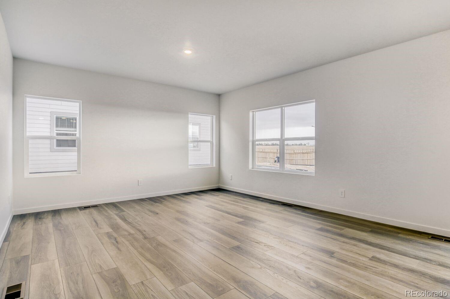 MLS Image #2 for 289  mia lane,johnstown, Colorado