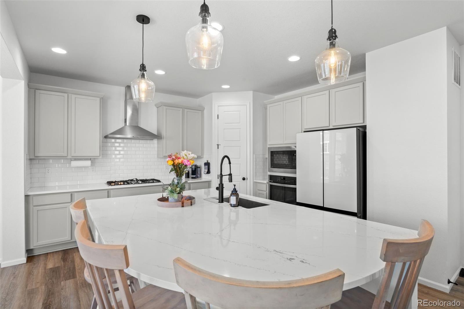 MLS Image #14 for 24601 e 37th avenue,aurora, Colorado