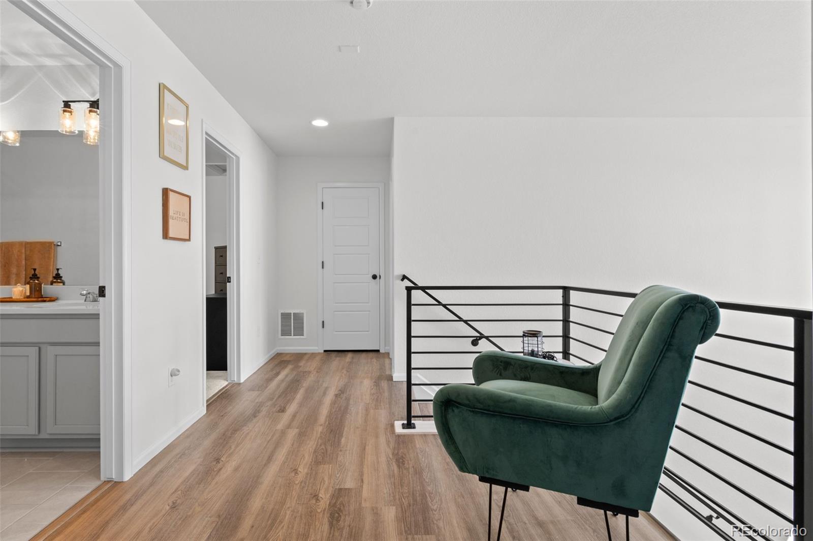 MLS Image #18 for 24601 e 37th avenue,aurora, Colorado