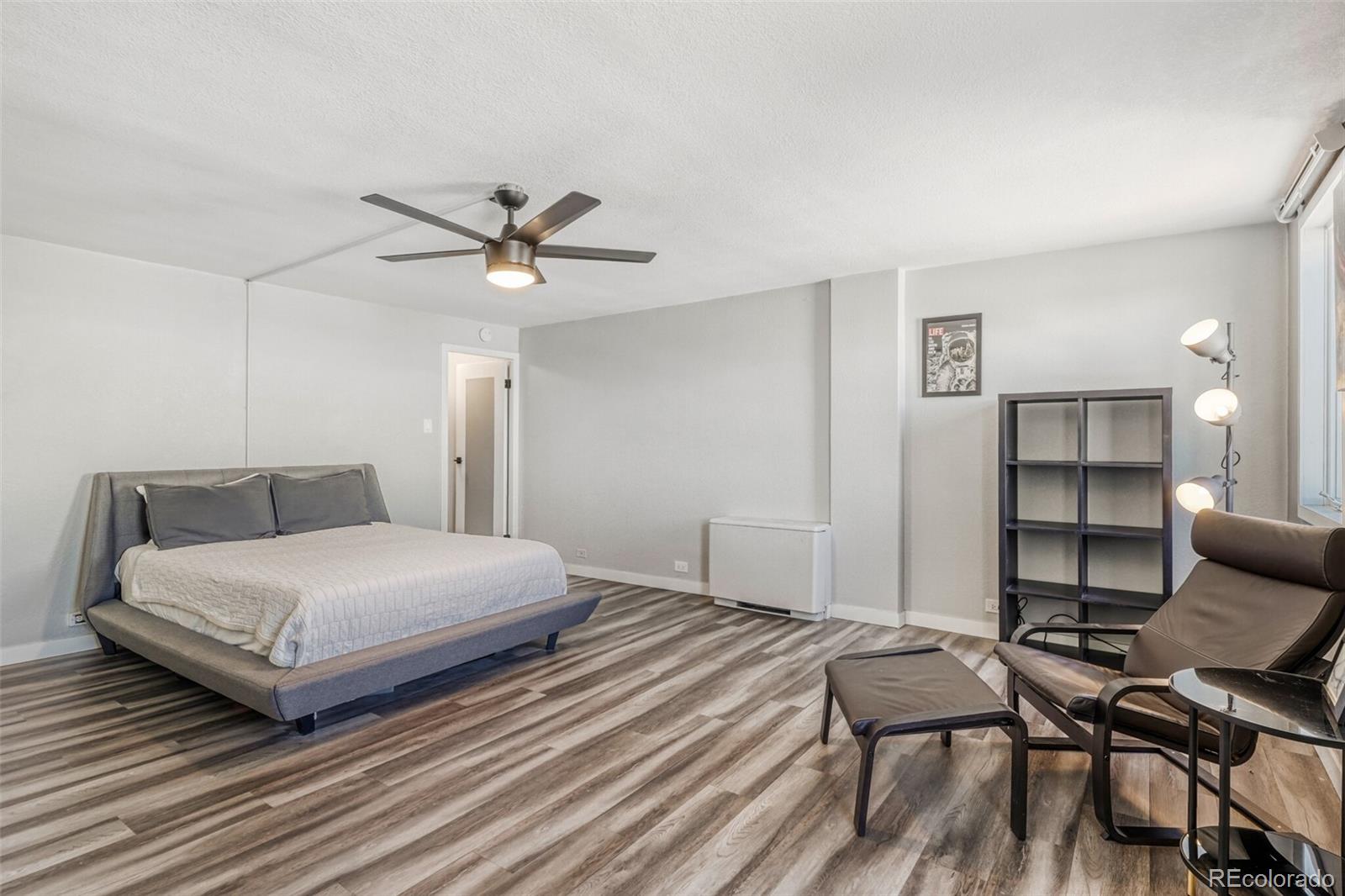MLS Image #12 for 2225  buchtel boulevard,denver, Colorado