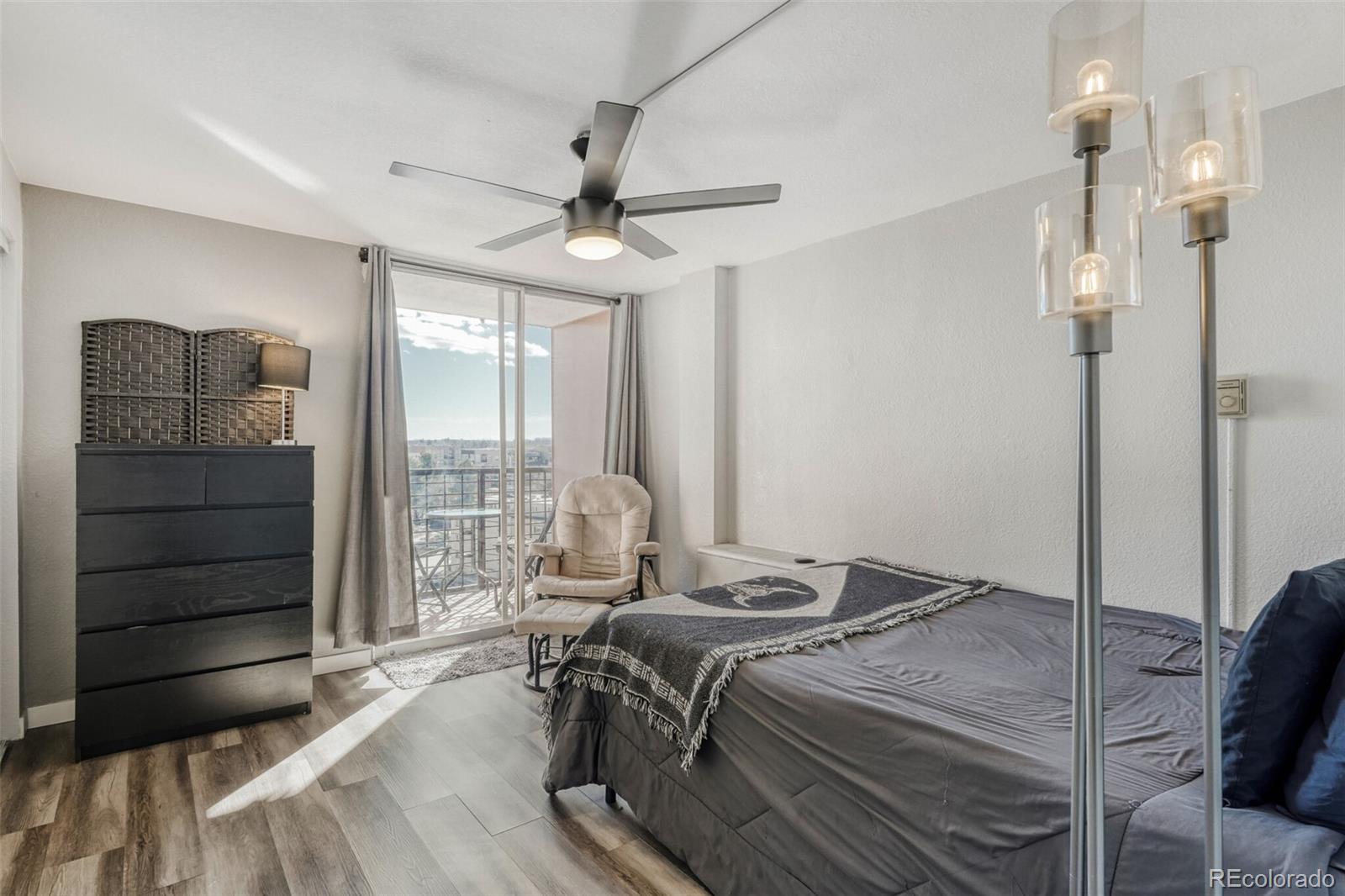 MLS Image #15 for 2225  buchtel boulevard,denver, Colorado