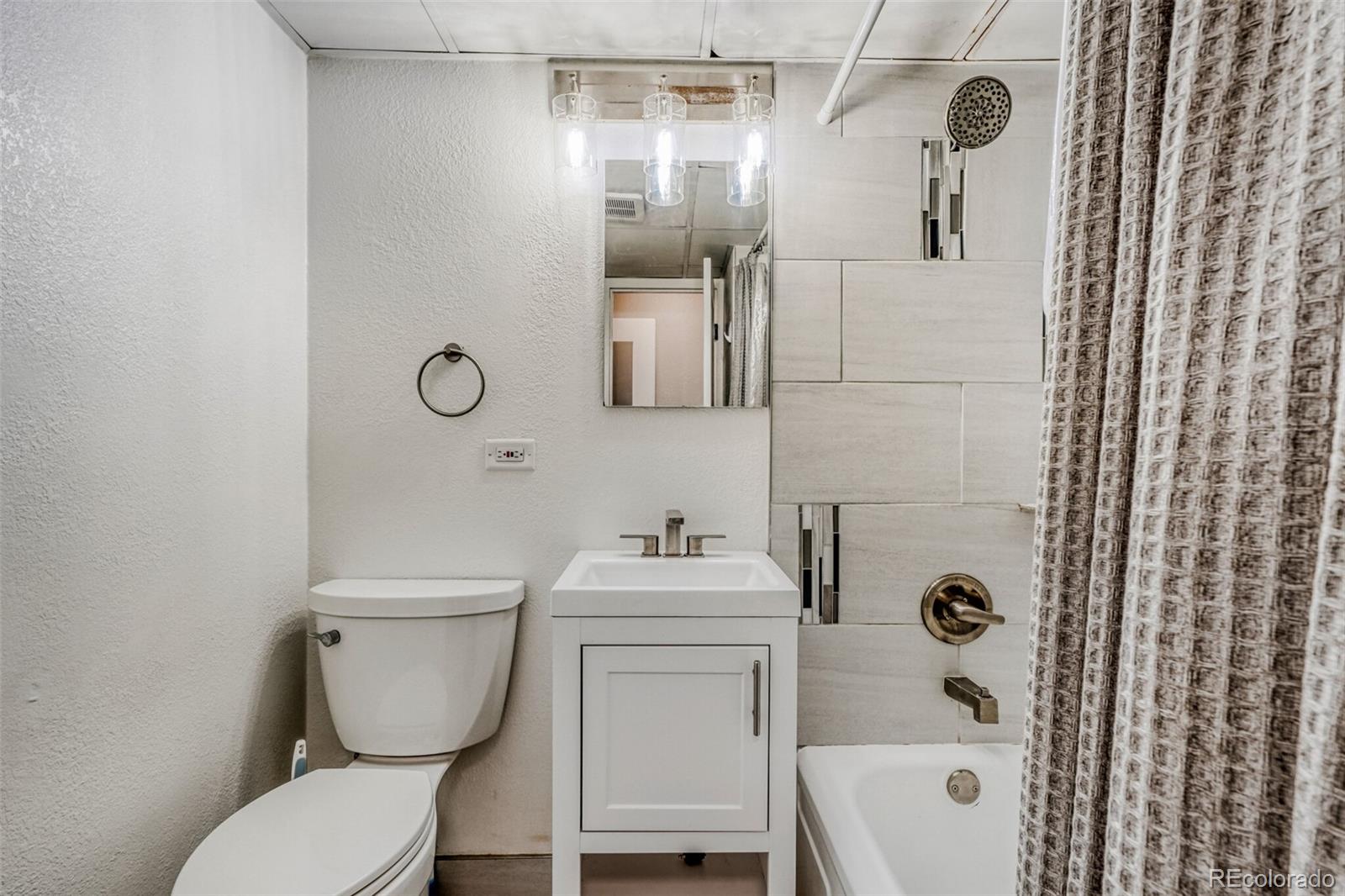 MLS Image #17 for 2225  buchtel boulevard,denver, Colorado