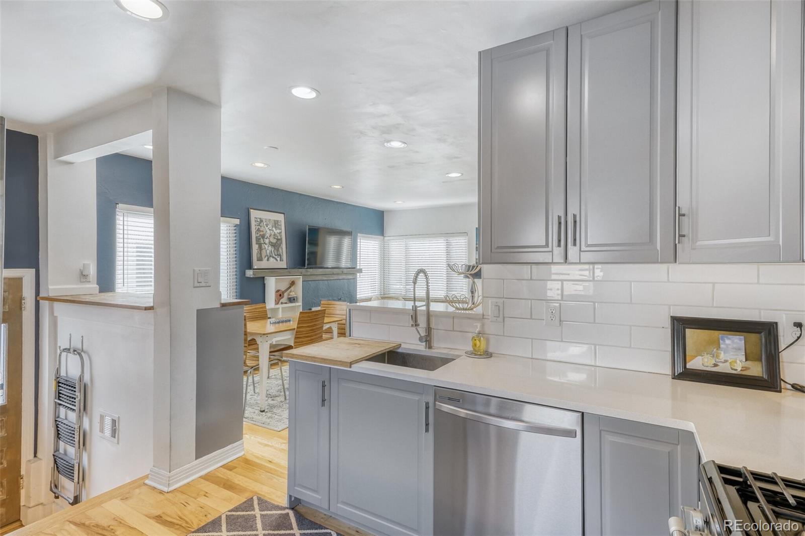 MLS Image #7 for 1630 s sherman street,denver, Colorado