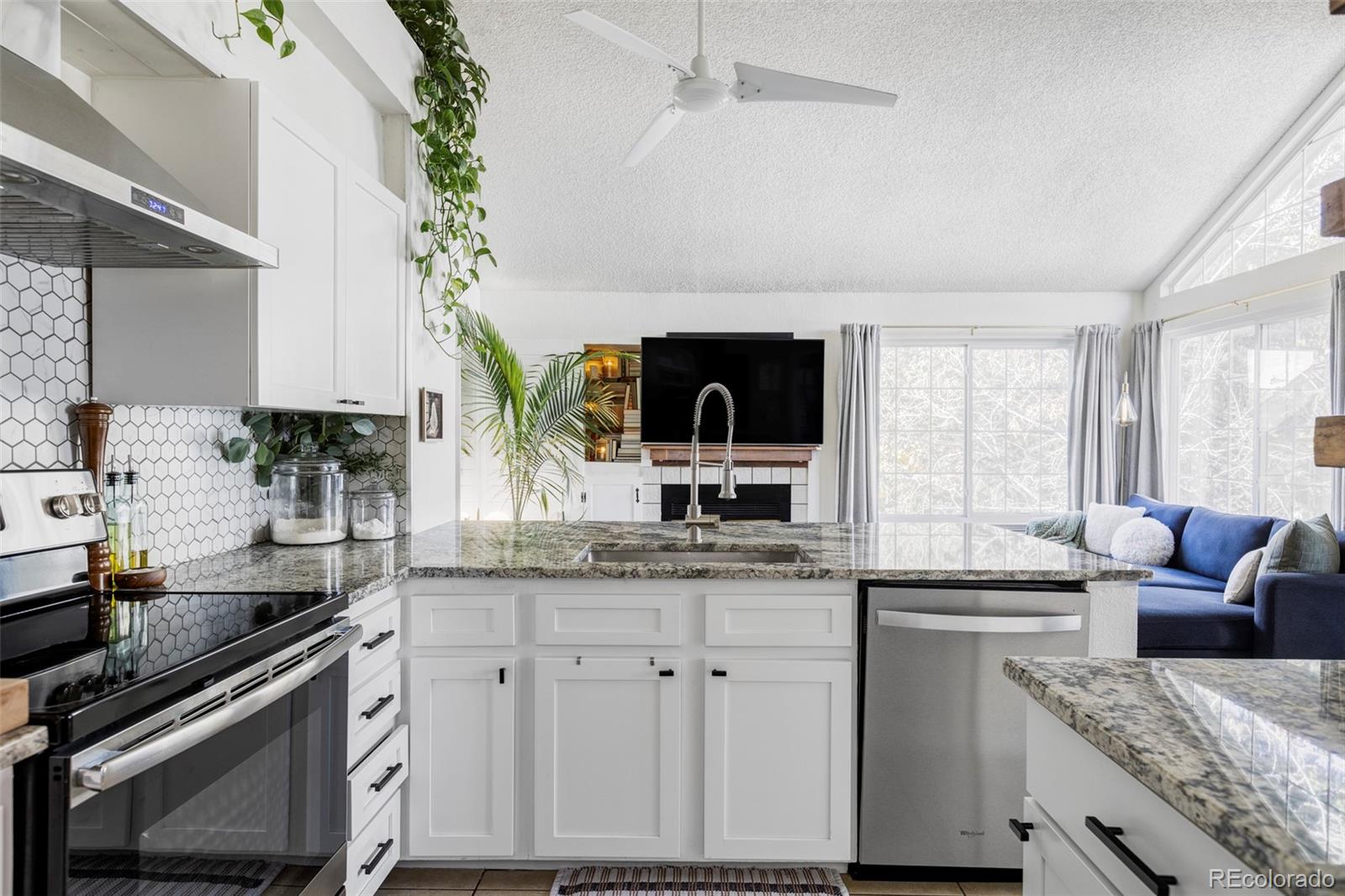 MLS Image #5 for 888 s reed court b,lakewood, Colorado