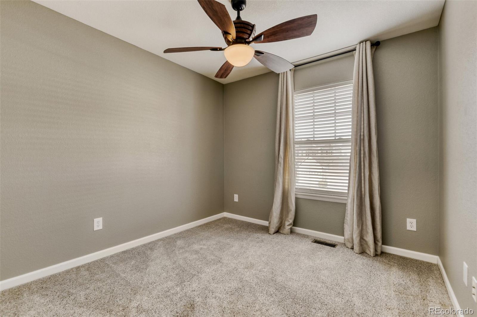MLS Image #11 for 22785 e ottawa place,aurora, Colorado