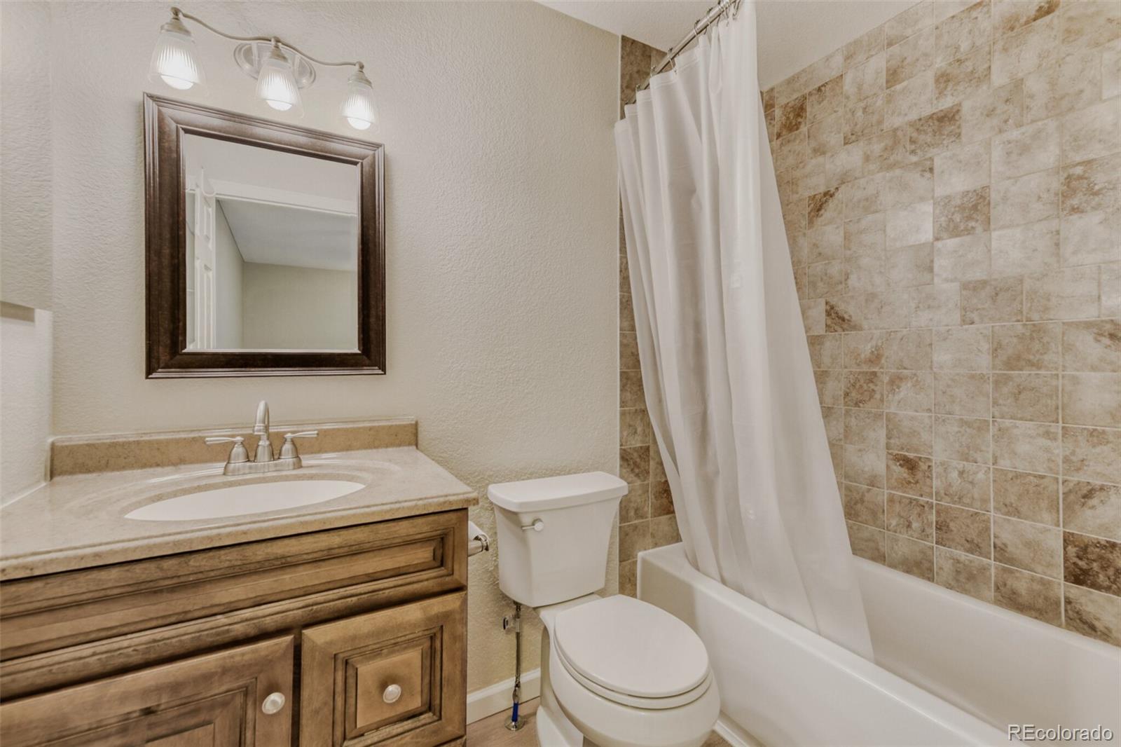 MLS Image #15 for 22785 e ottawa place,aurora, Colorado