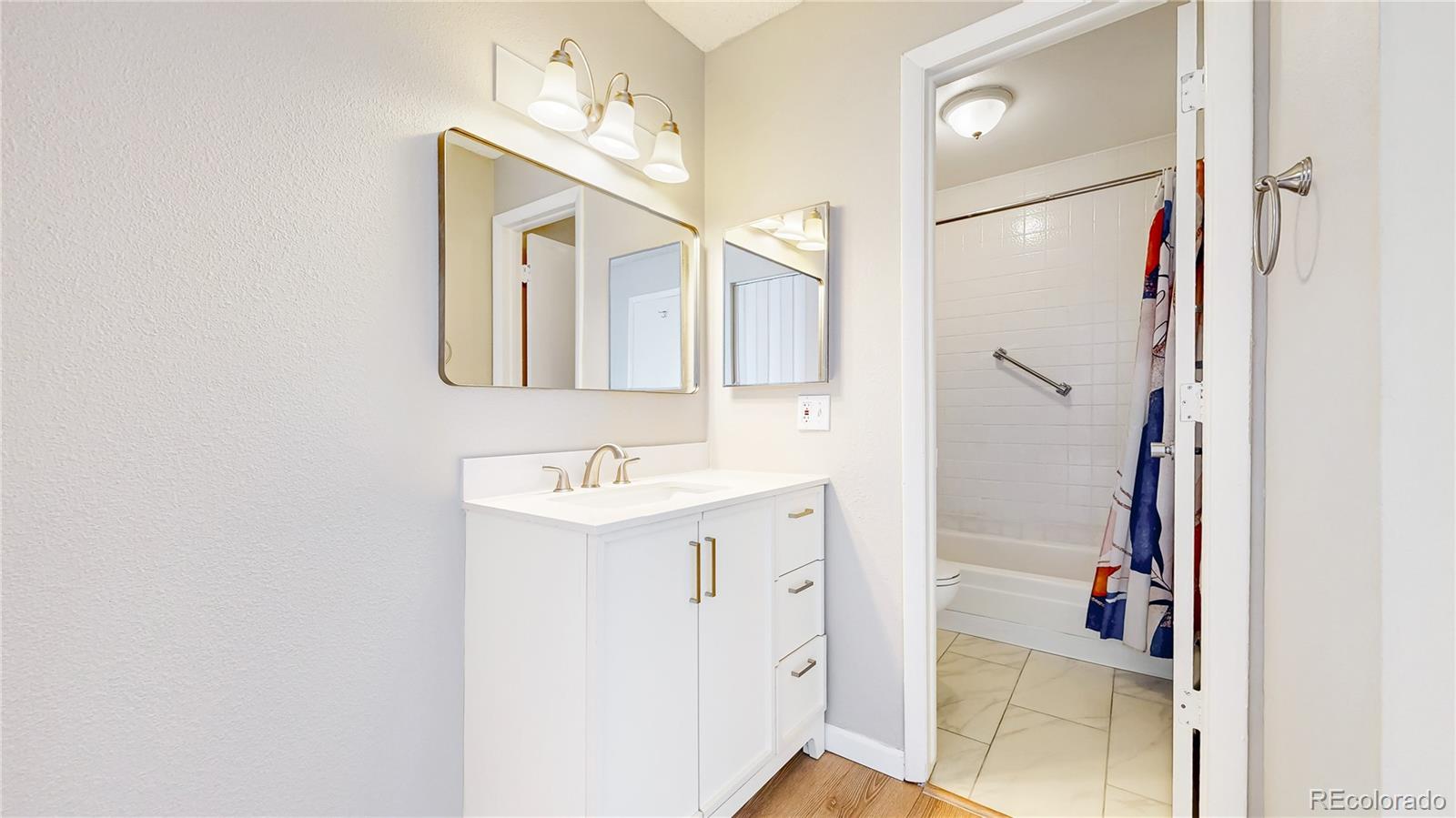 MLS Image #14 for 5770 e warren avenue,denver, Colorado