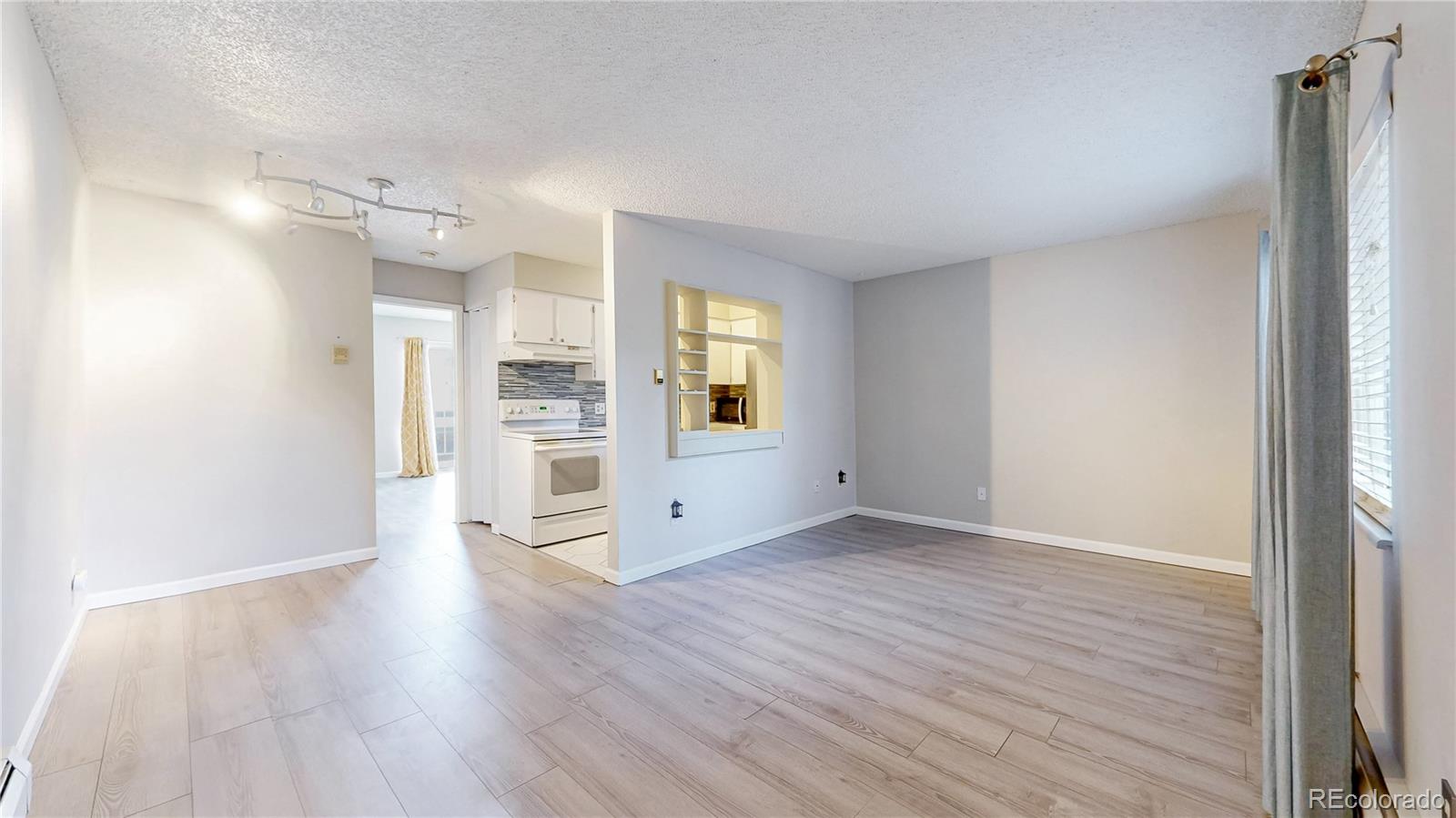 MLS Image #6 for 5770 e warren avenue,denver, Colorado