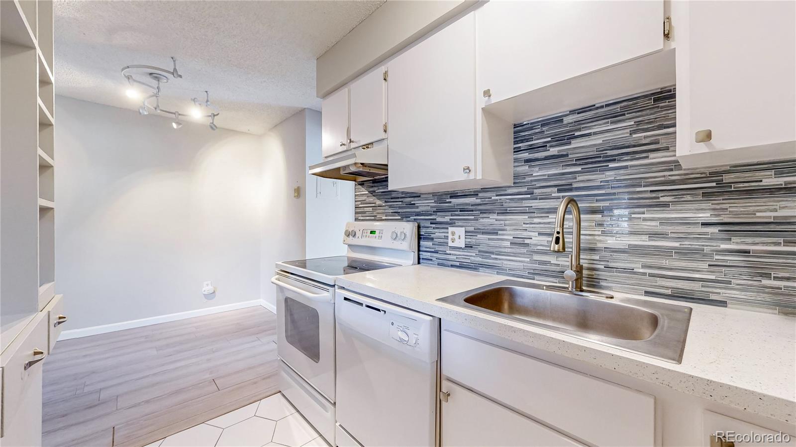 MLS Image #9 for 5770 e warren avenue,denver, Colorado