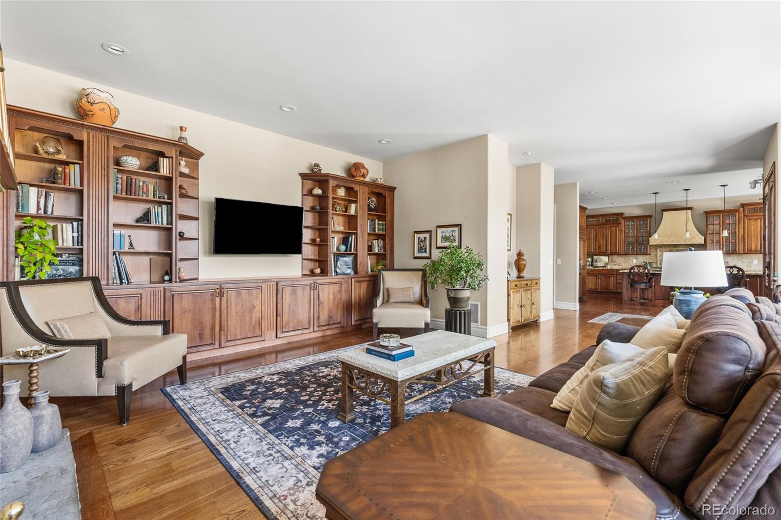 MLS Image #17 for 1160 n monaco parkway,denver, Colorado
