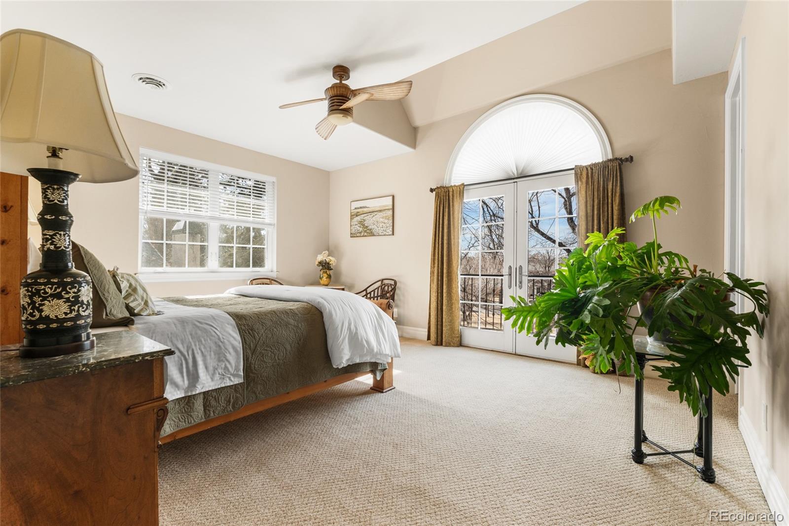 MLS Image #33 for 1160 n monaco parkway,denver, Colorado