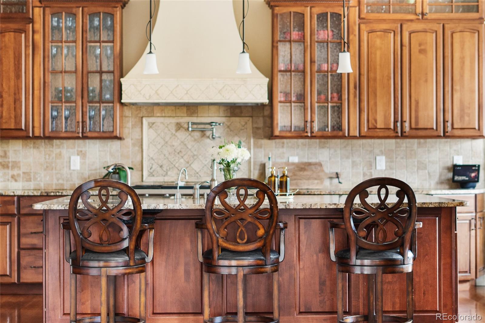 MLS Image #9 for 1160 n monaco parkway,denver, Colorado