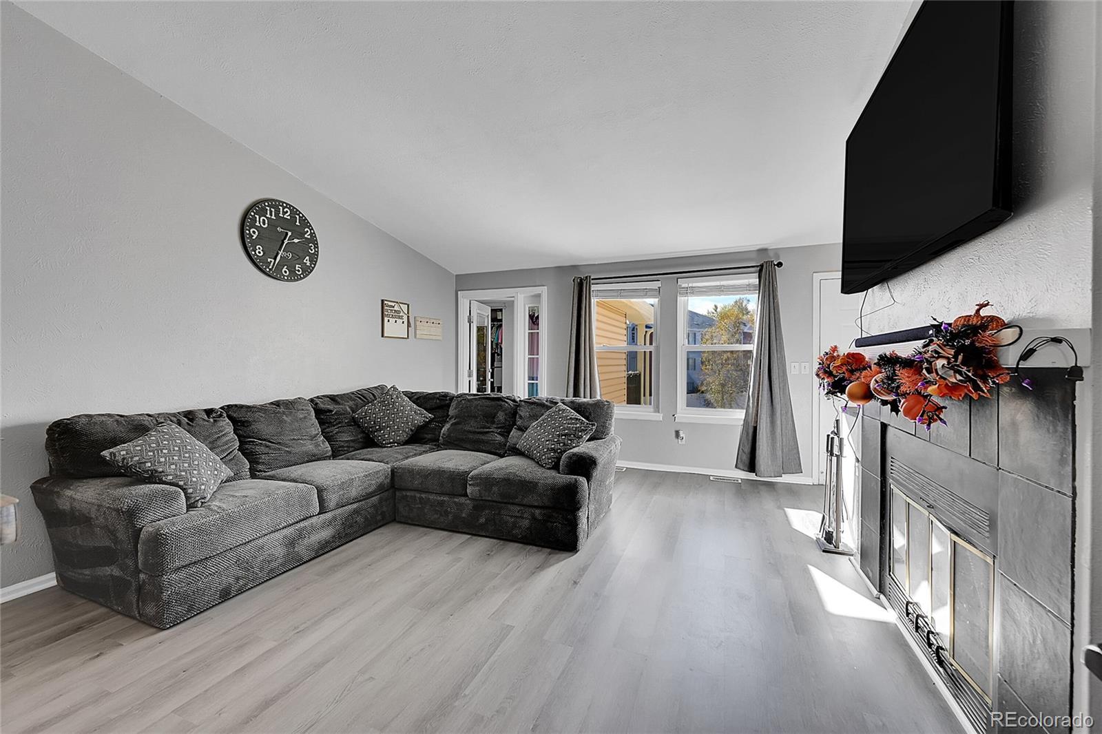 MLS Image #3 for 6755 s field street,littleton, Colorado