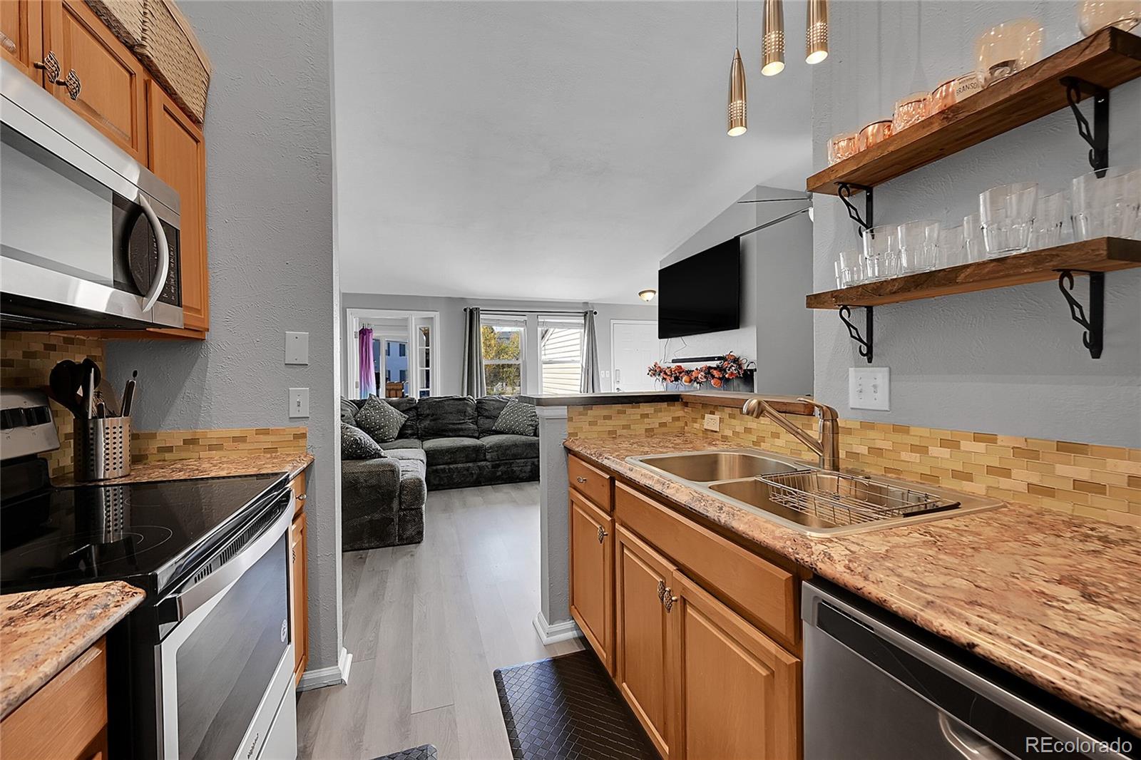 MLS Image #5 for 6755 s field street,littleton, Colorado