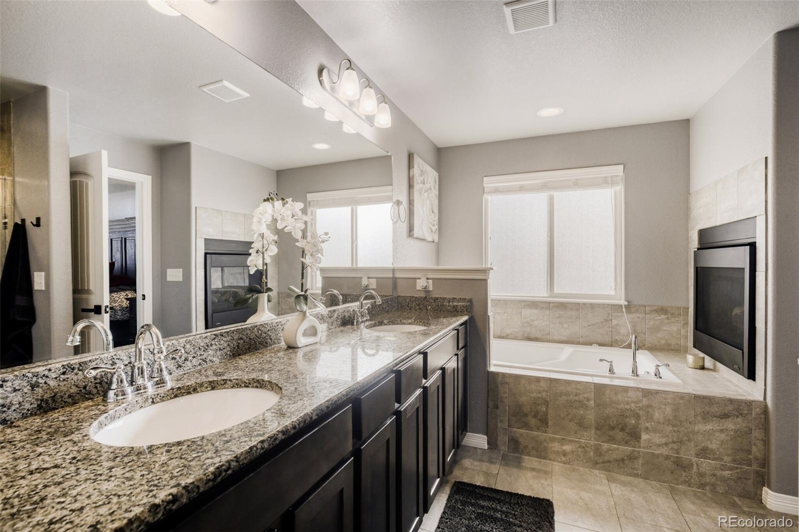 MLS Image #4 for 4775  waltham drive,windsor, Colorado