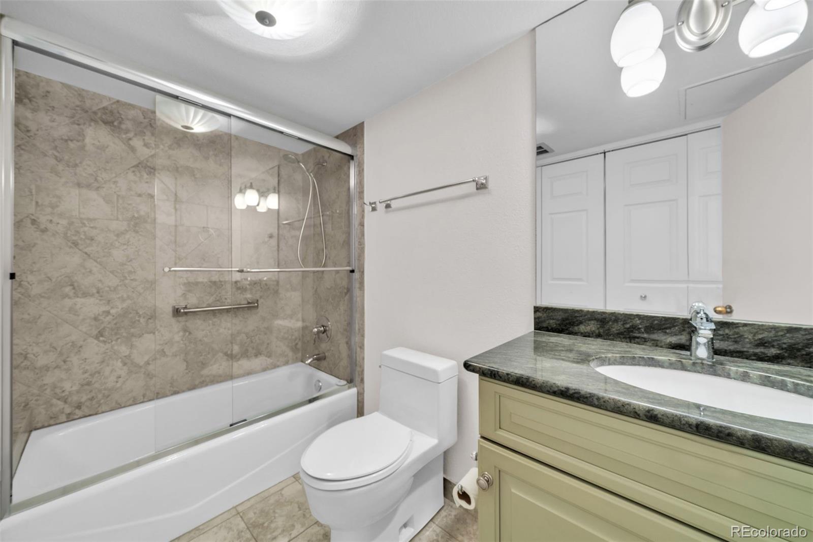 MLS Image #18 for 1551  larimer street 906,denver, Colorado