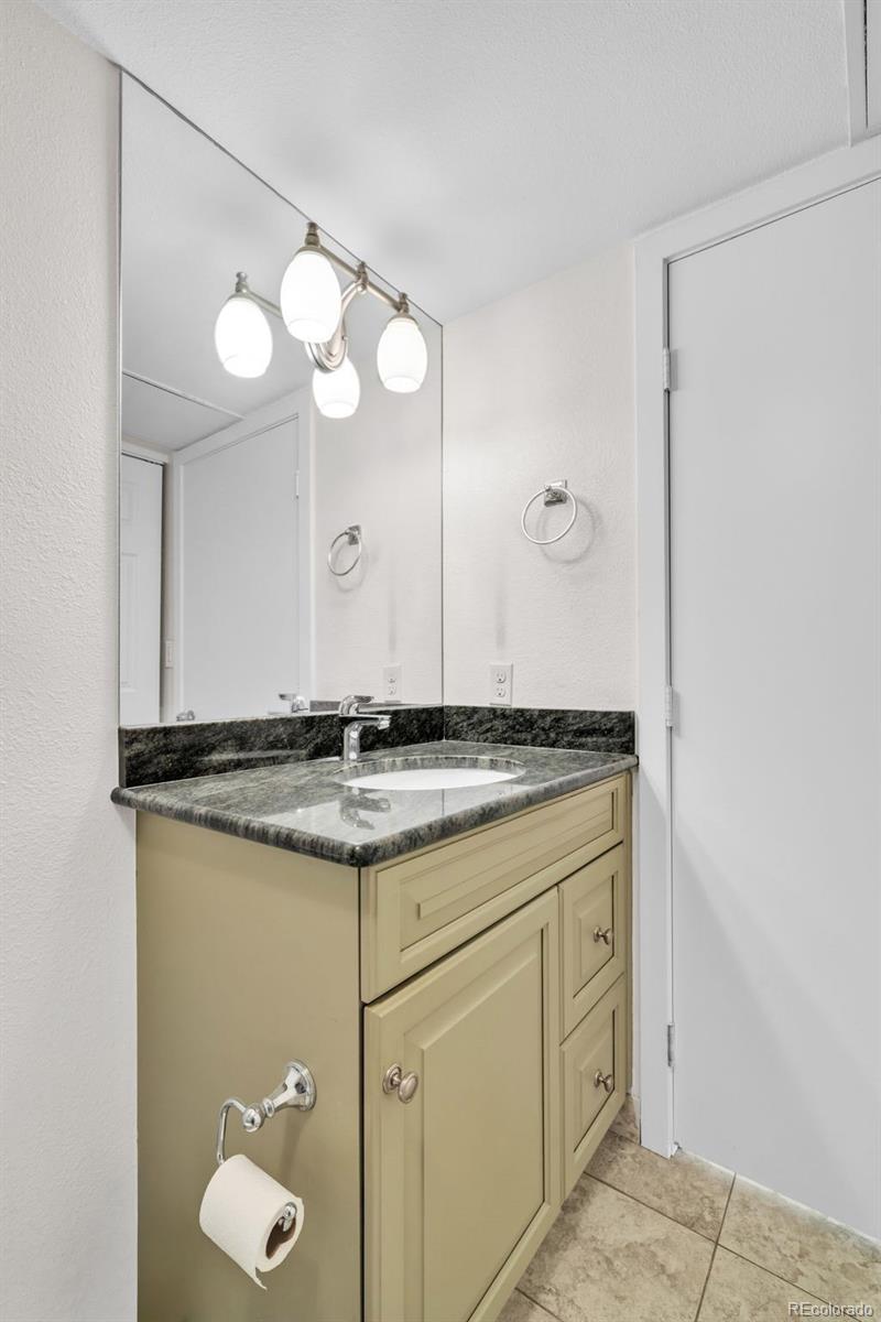 MLS Image #19 for 1551  larimer street 906,denver, Colorado