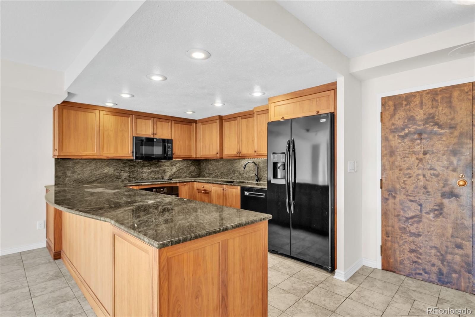 MLS Image #2 for 1551  larimer street 906,denver, Colorado