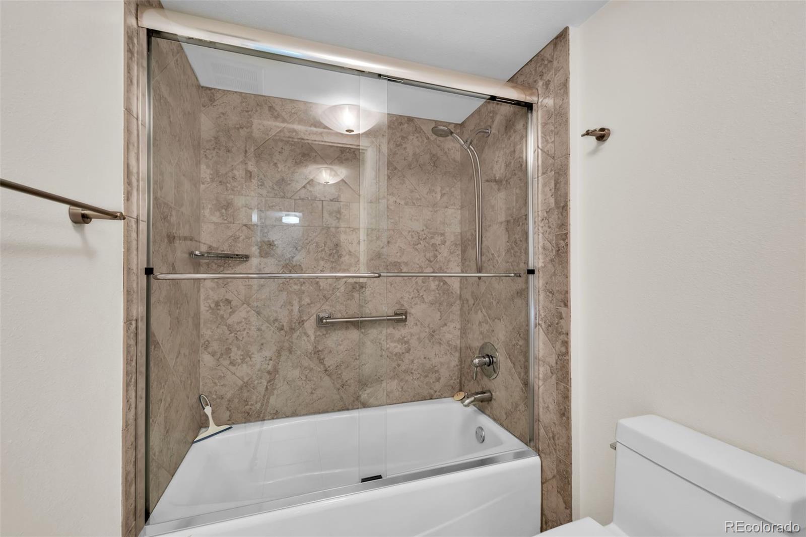 MLS Image #25 for 1551  larimer street 906,denver, Colorado