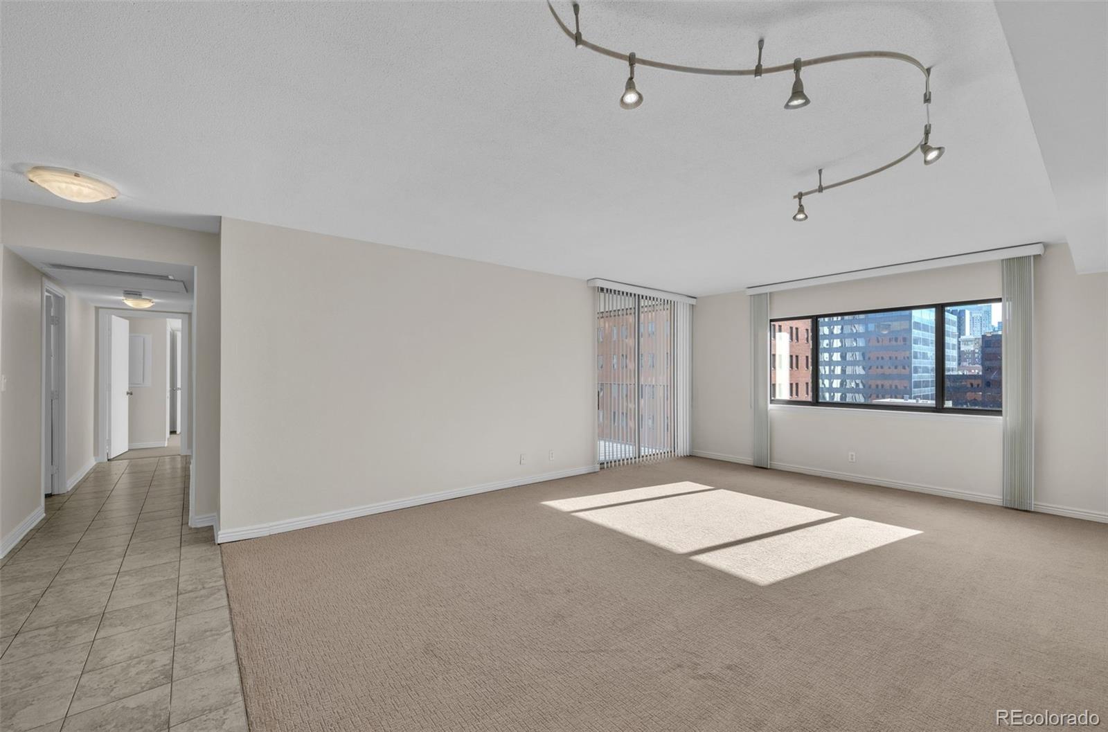 MLS Image #7 for 1551  larimer street 906,denver, Colorado