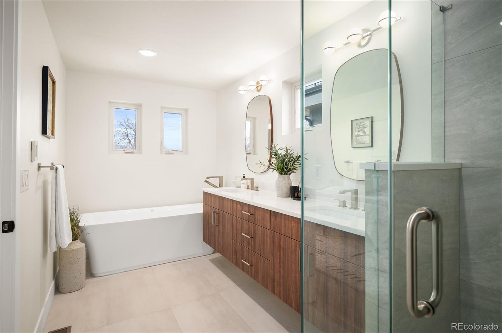 MLS Image #18 for 2198 s sherman street,denver, Colorado