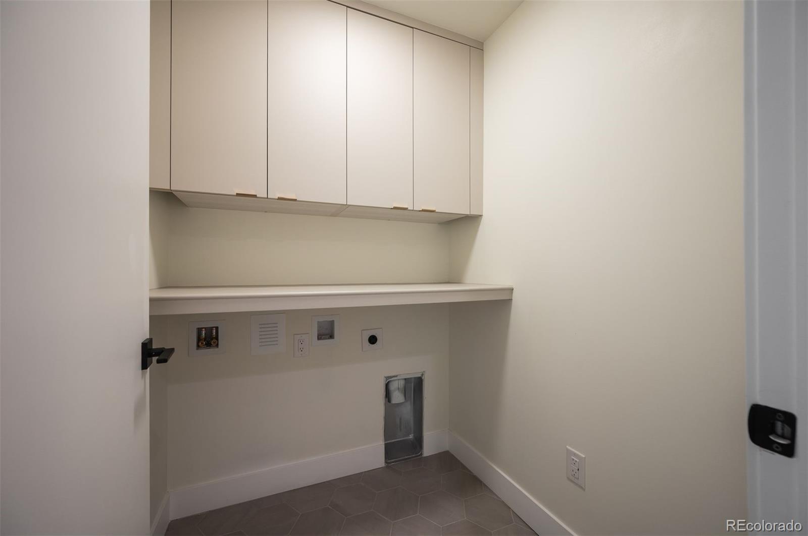 MLS Image #23 for 2198 s sherman street,denver, Colorado