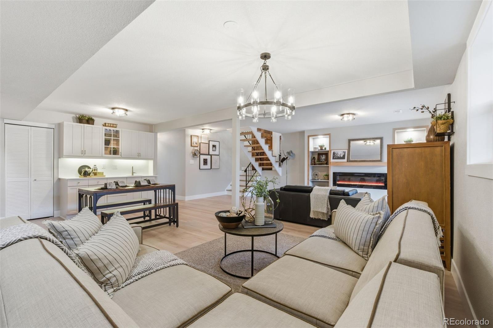 MLS Image #4 for 3111 s holly place,denver, Colorado