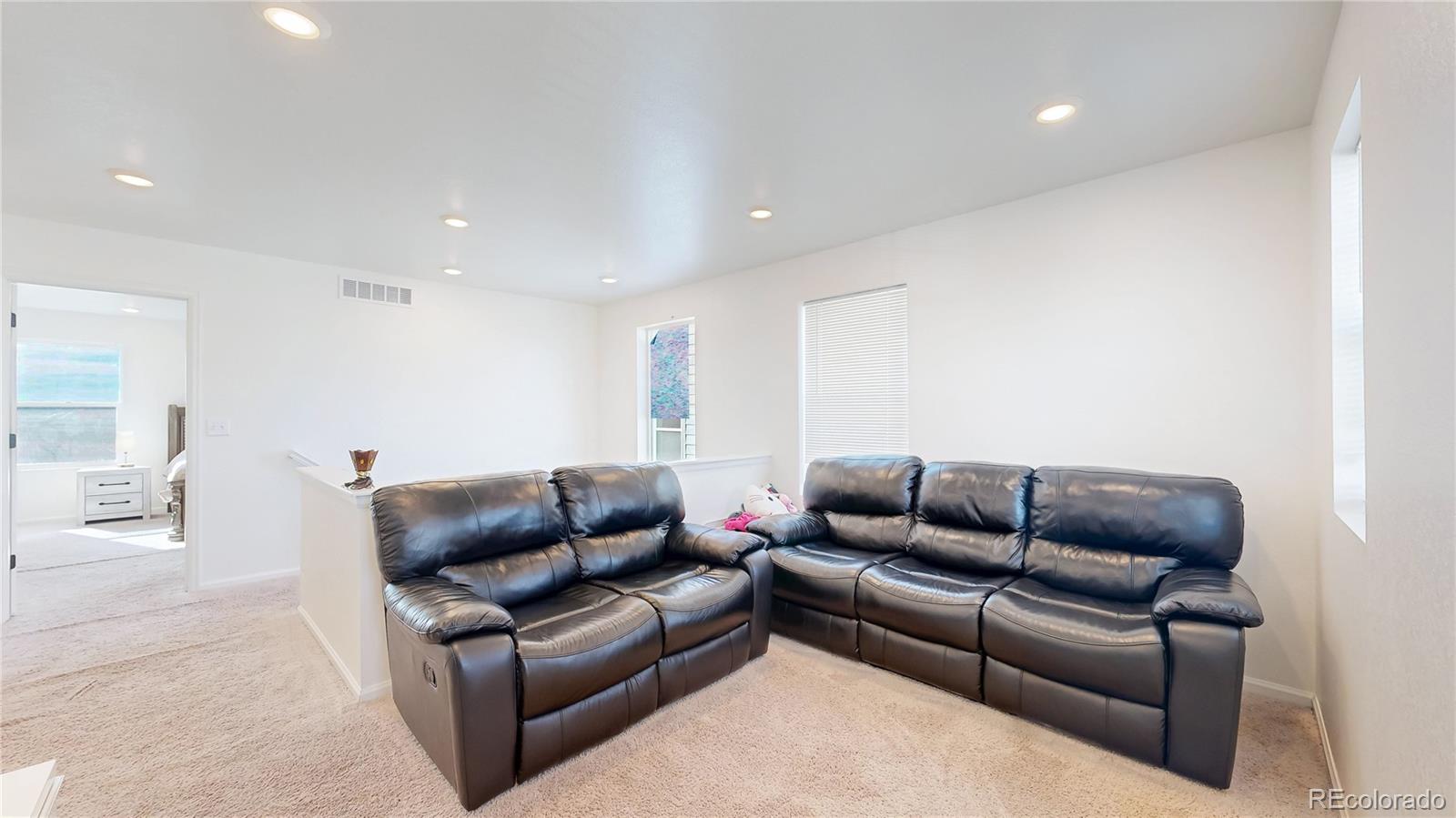 MLS Image #15 for 27584 e 6th drive,aurora, Colorado