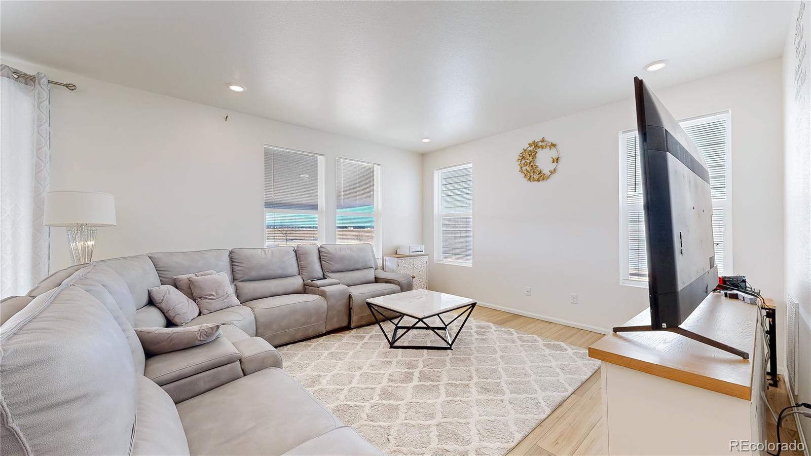 MLS Image #2 for 27584 e 6th drive,aurora, Colorado