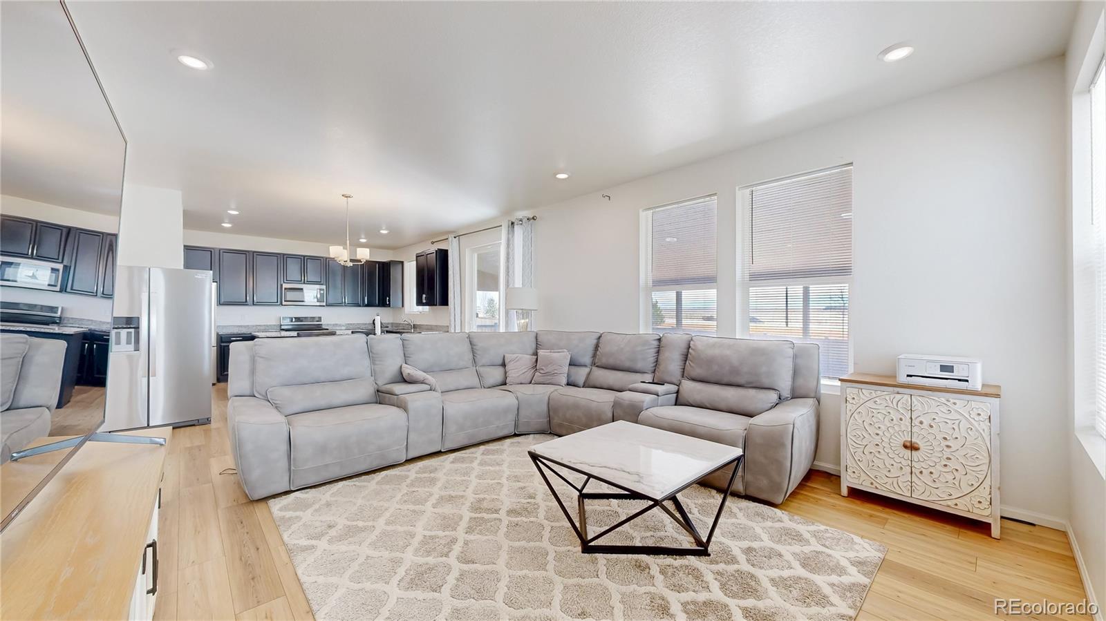 MLS Image #3 for 27584 e 6th drive,aurora, Colorado