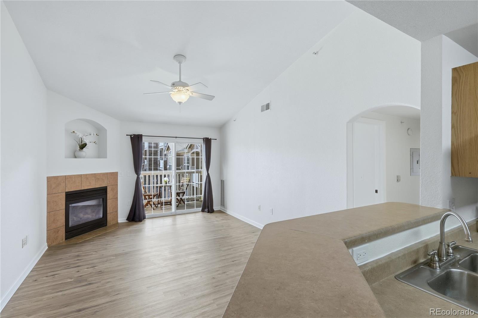 MLS Image #5 for 7440 s blackhawk street,englewood, Colorado