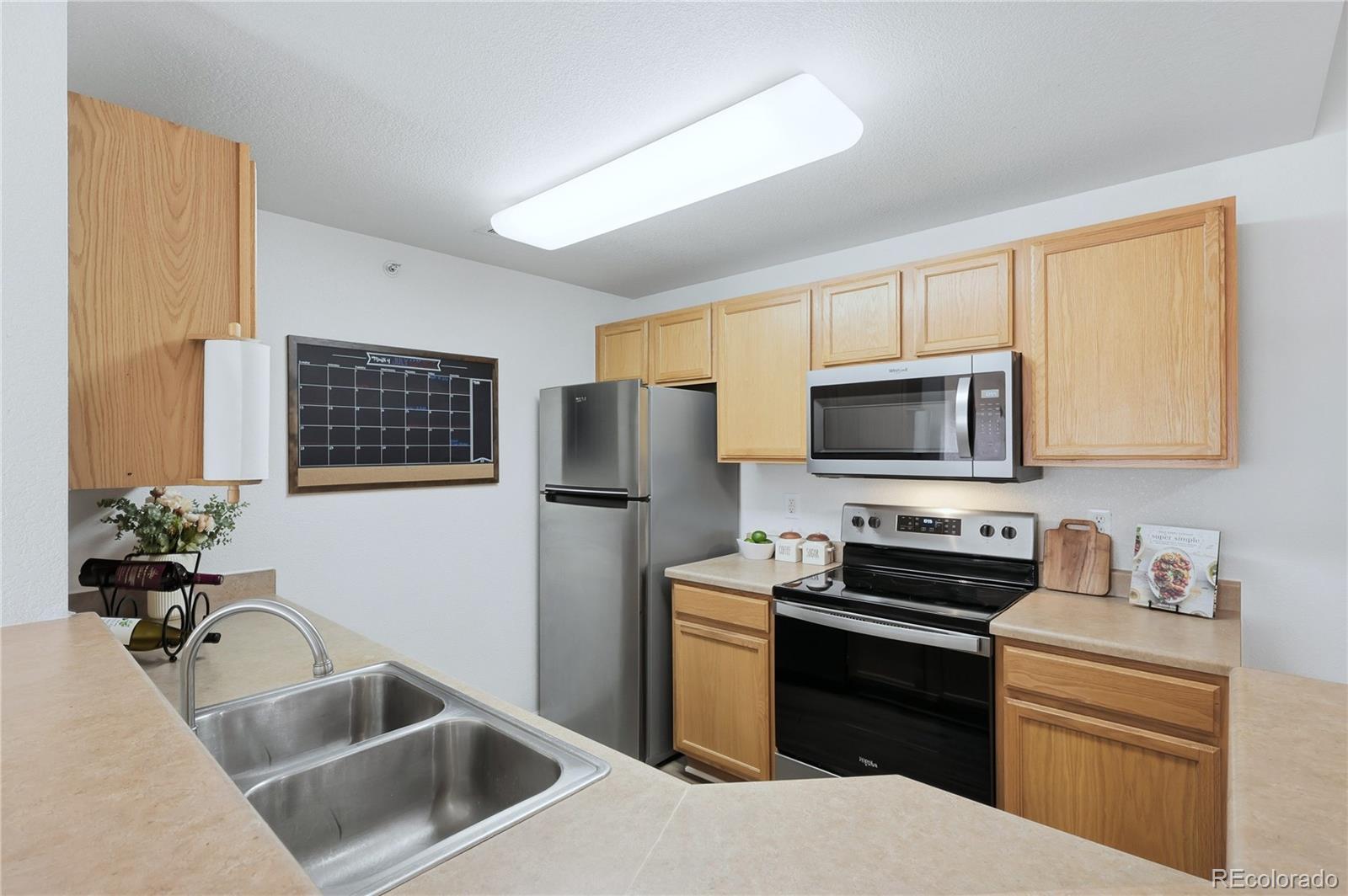 MLS Image #9 for 7440 s blackhawk street,englewood, Colorado