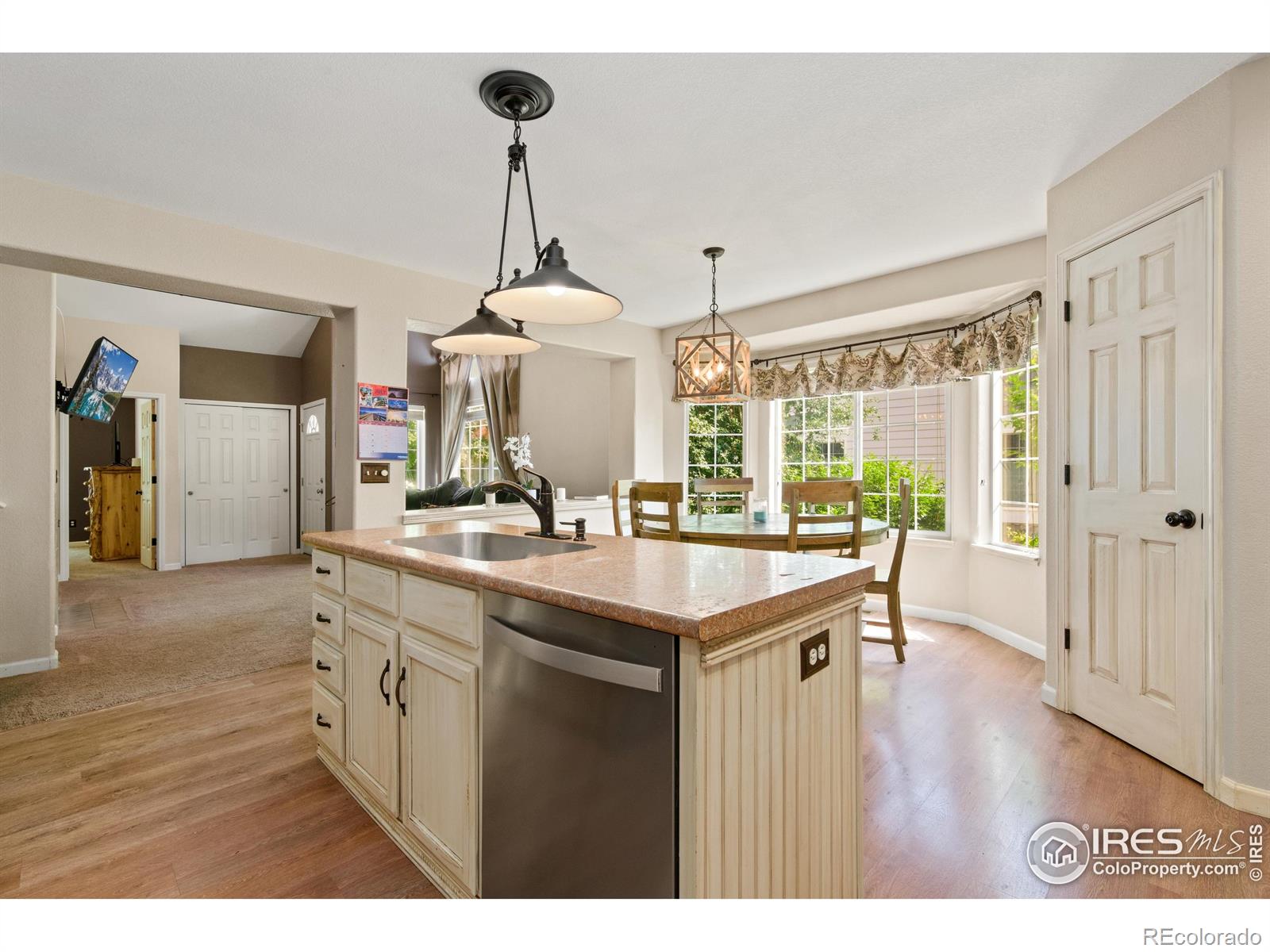 MLS Image #11 for 45  sebring lane,johnstown, Colorado