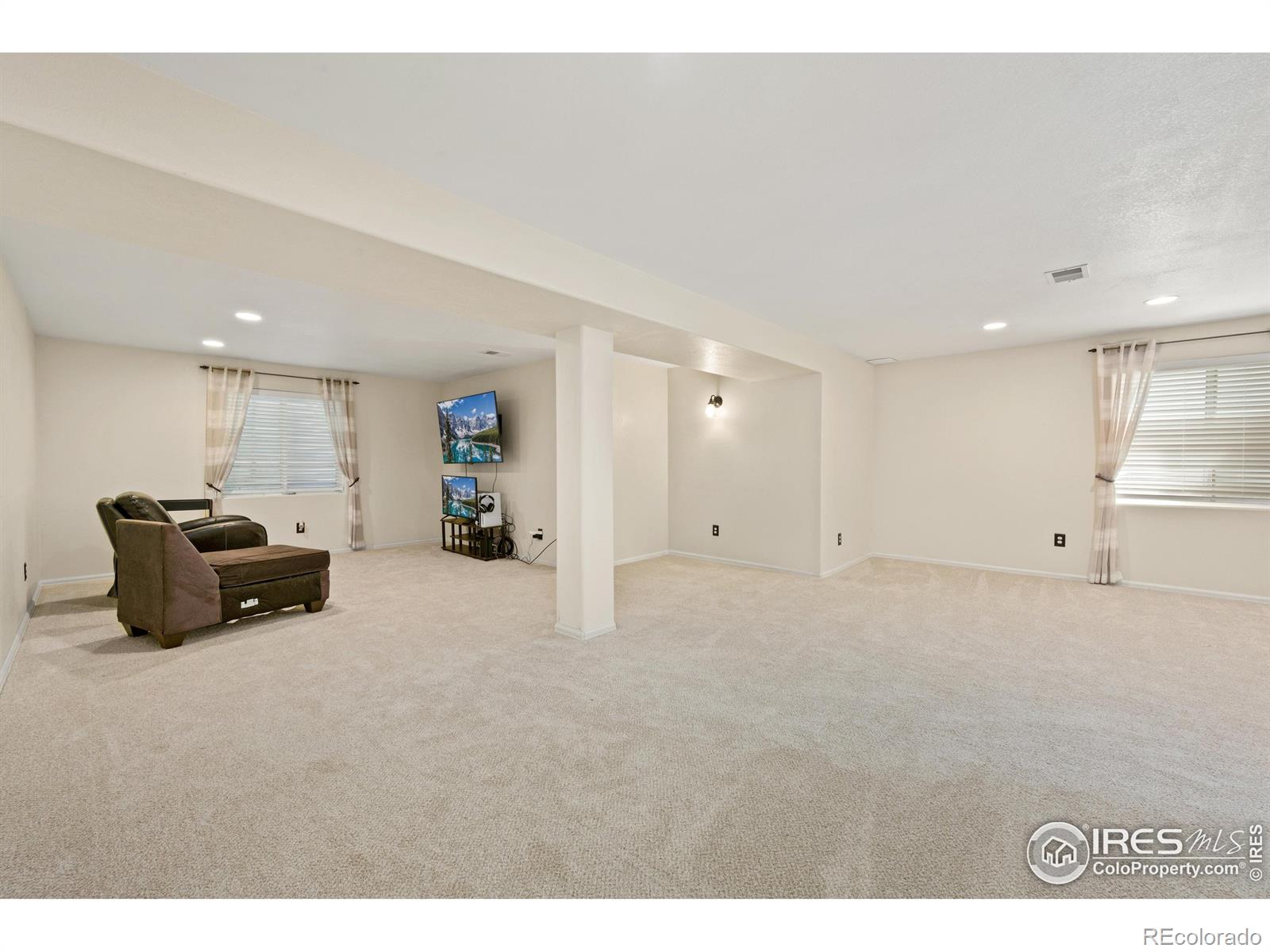 MLS Image #24 for 45  sebring lane,johnstown, Colorado