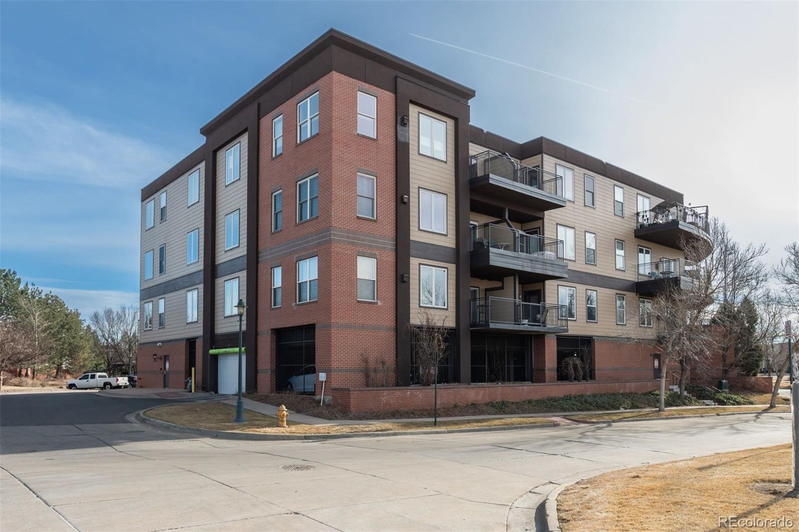 MLS Image #3 for 15475  andrews drive,denver, Colorado