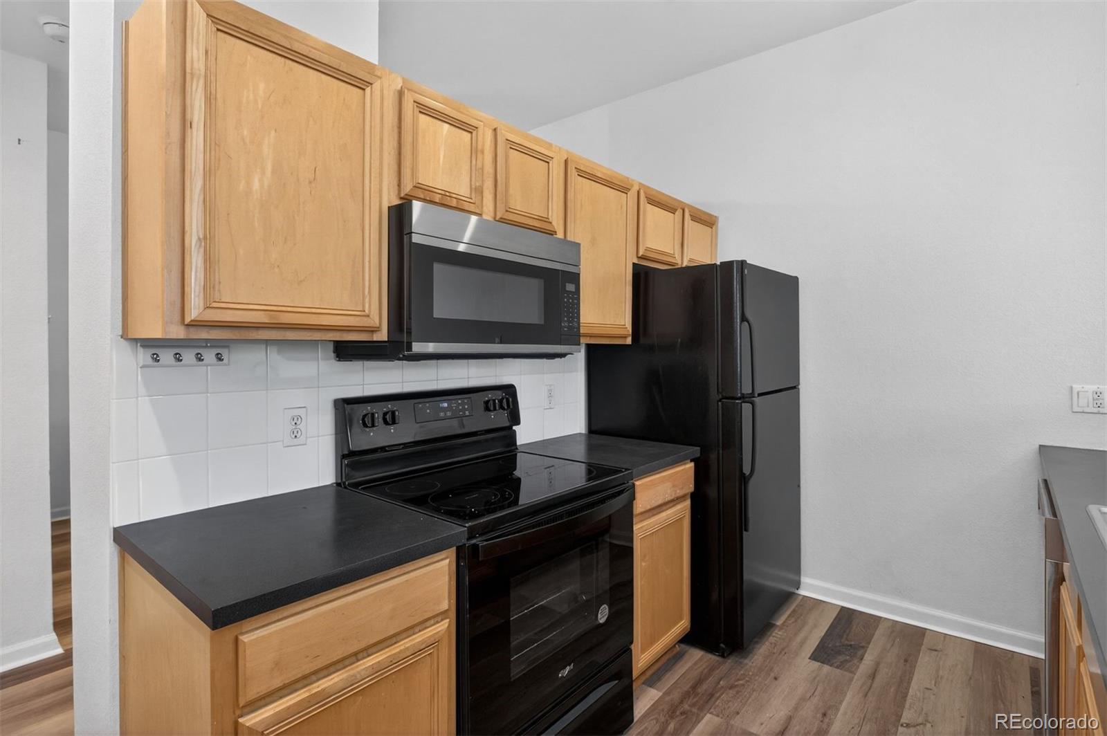 MLS Image #6 for 15475  andrews drive,denver, Colorado