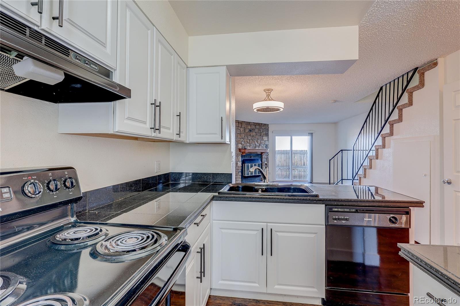 MLS Image #3 for 1642 s idalia circle b,aurora, Colorado
