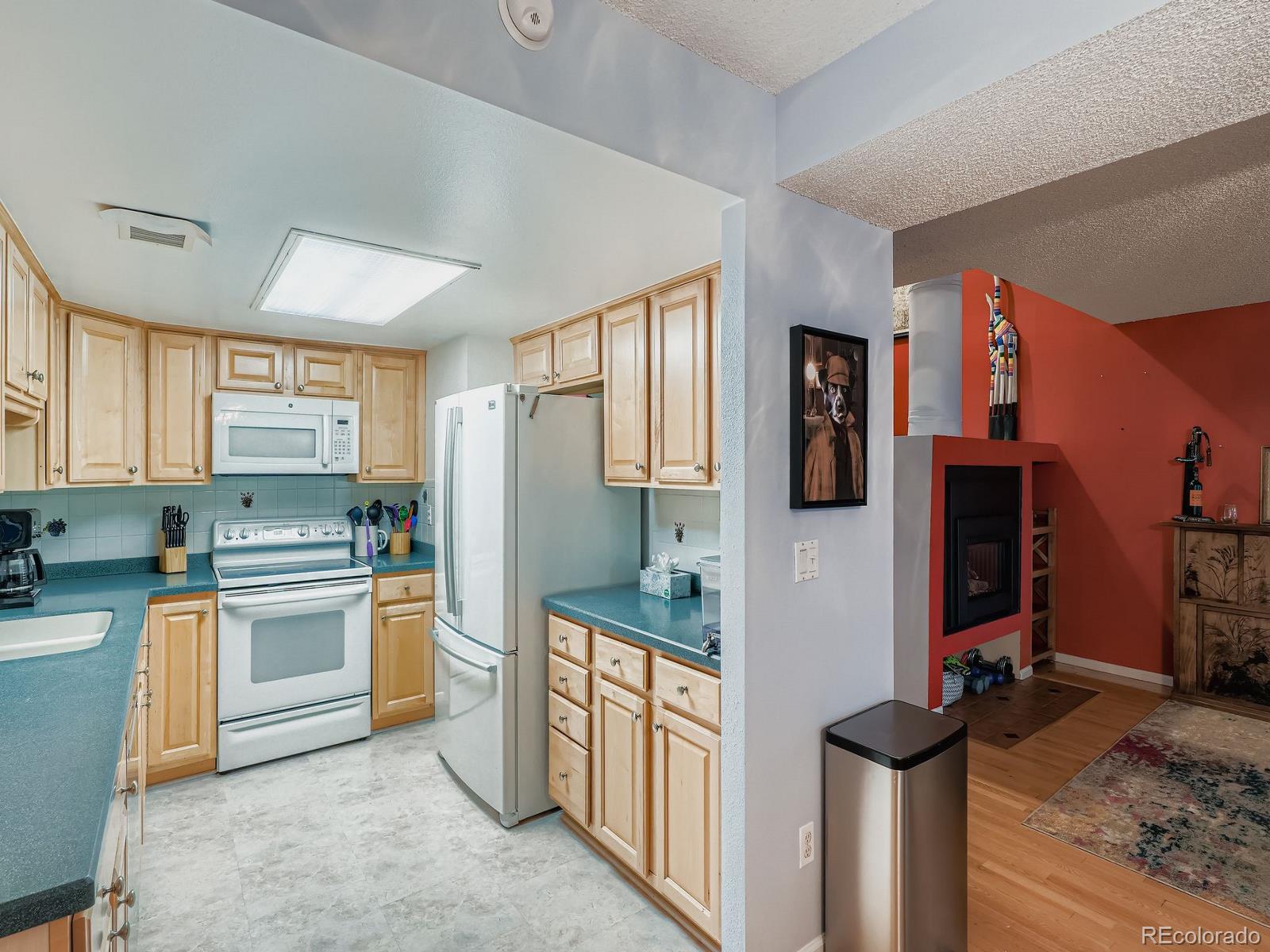 MLS Image #6 for 6795 e arizona avenue,denver, Colorado