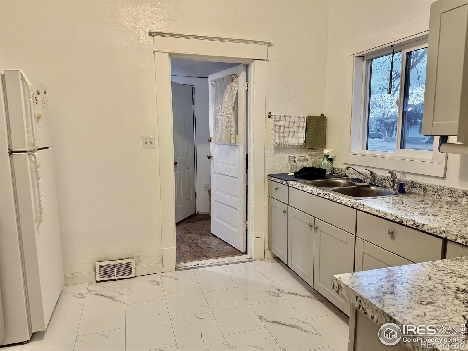MLS Image #2 for 506 e raymond street,haxtun, Colorado