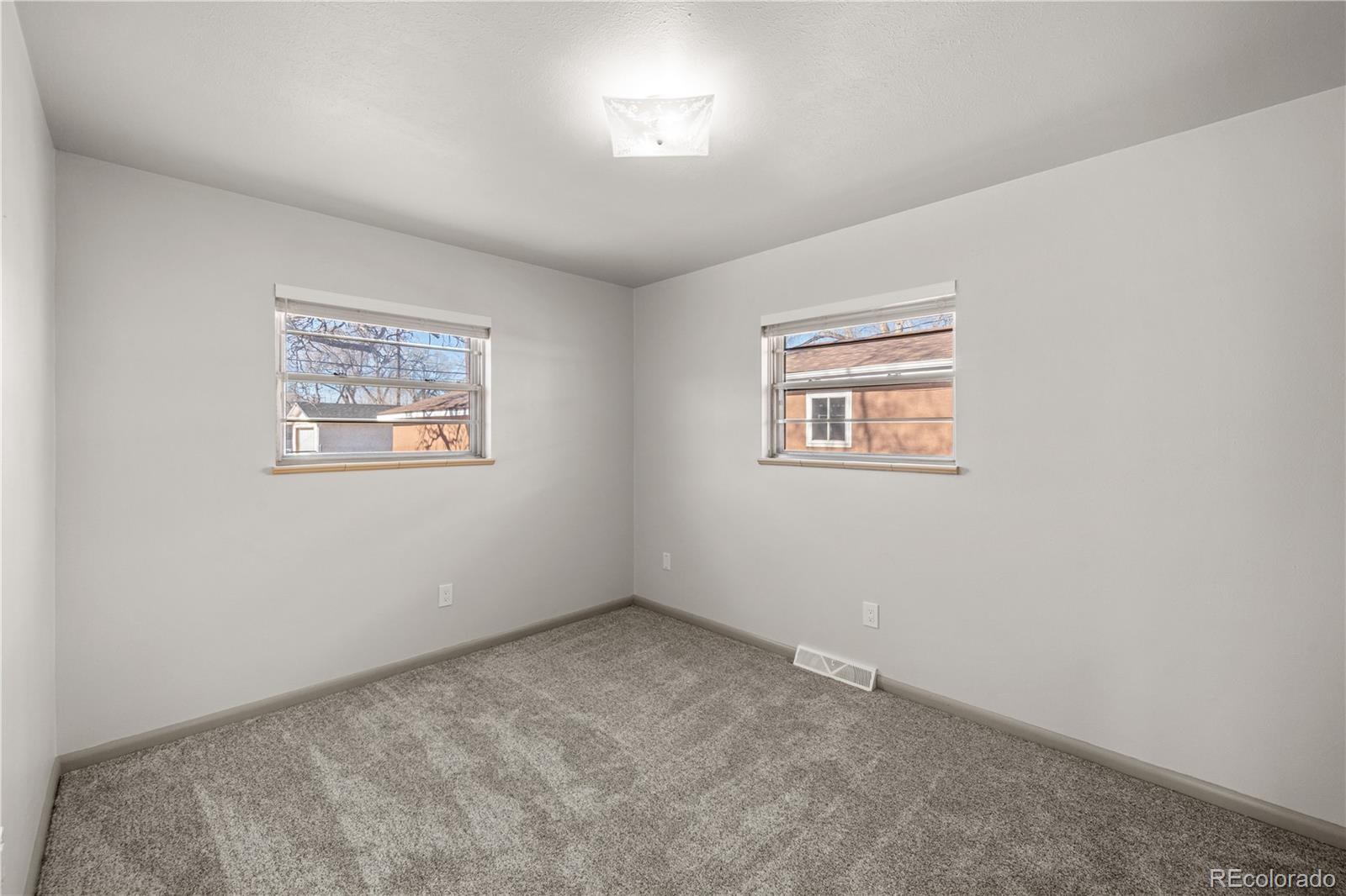 MLS Image #3 for 943  bragdon avenue,pueblo, Colorado