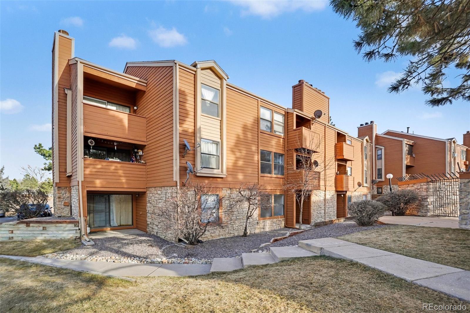 MLS Image #17 for 4284 s salida way,aurora, Colorado