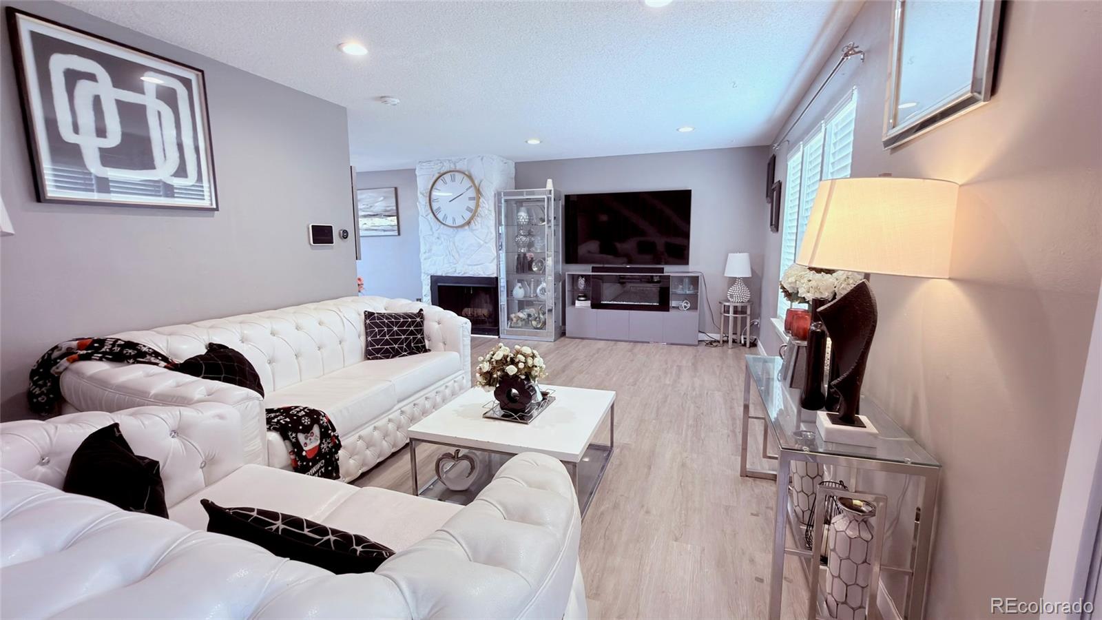 MLS Image #2 for 1915 s oakland way ,aurora, Colorado