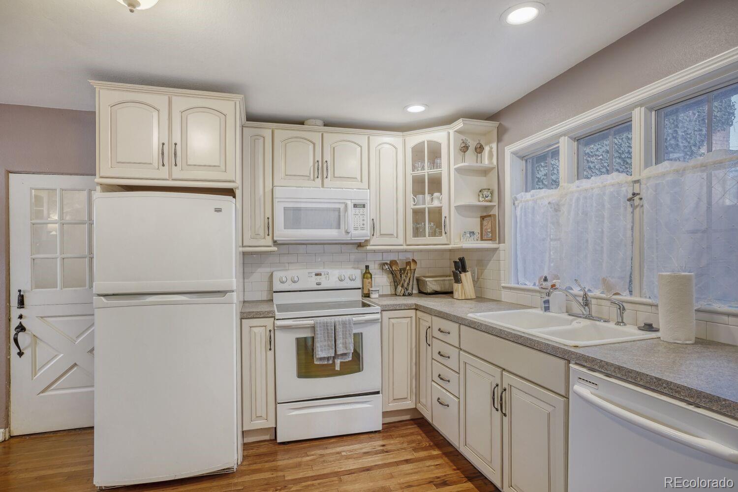 MLS Image #15 for 422  21st street,denver, Colorado